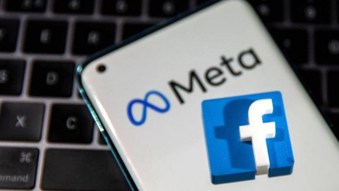 Meta shares sink 20% as Facebook loses daily users for the first time