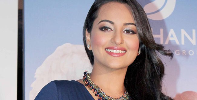 Character In ‘noor Very Likeable Relatable Sonakshi Sinha The Dhaka Post