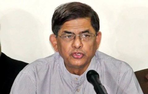 পল্টন থানার মামলায় আদালতে ফখরুলের আত্মসমর্পণ