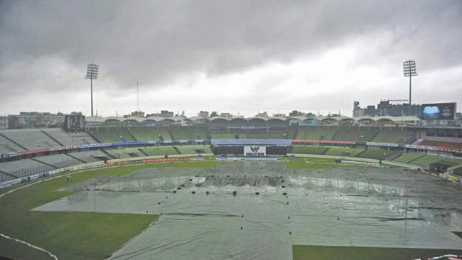 খেলাটি পন্ড, রিজার্ভ ডেতে হবে ম্যাচ