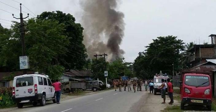 আসামে সন্ত্রাসী হামলায় নিহত ১২, সেনা মোতায়েন