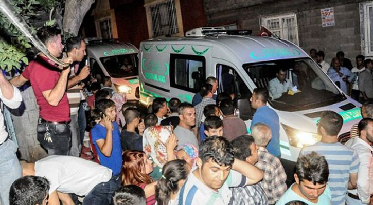 তুরস্কে বিয়ের অনুষ্ঠানে বোমা বিস্ফোরণে নিহত ত্রিশ