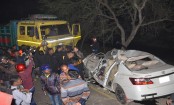 খুলনায় প্রাইভেটকার-ট্রাকের মুখোমুখি সংঘর্ষে নিহত ৫
