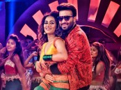 নাচে গানে জমজমাট শাকিব-ফারিয়া
