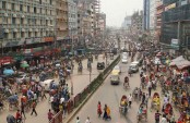 বাসের সংখ্যা কম, পথে পথে ভোগান্তি