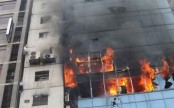 আগুন নিয়ন্ত্রণে বনানীতে সেনা-নৌ-বিমানবাহিনী
