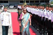 ব্রুনাইতে শেখ হাসিনাকে লাল গালিচা সংবর্ধনা
