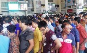 তৃতীয় দিনে কমলাপুরে উপচে পড়া ভিড়

