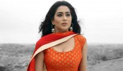 ডিভোর্সের সিদ্ধান্ত নিতে বাধ্য হয়েছেন মম
