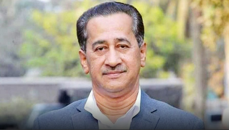 প্রকাশ্যে নেই, দিয়েছেন গা ঢাকা, তাহলে কি ফারুক আউট!