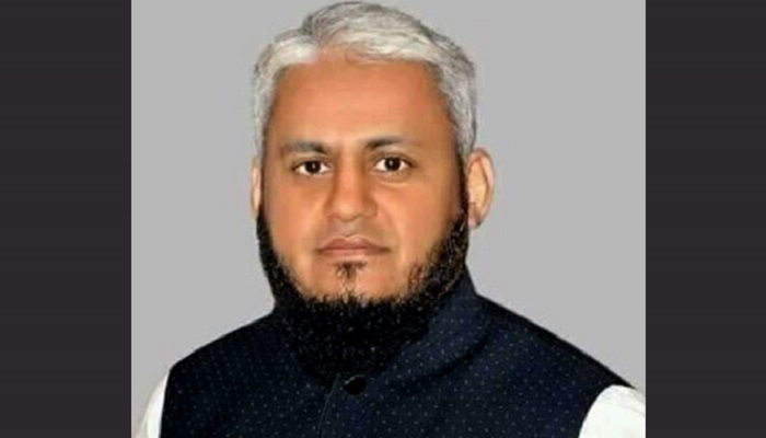 অবশেষে বরখাস্ত কাউন্সিলর মমিনুল হক
