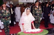 জেলহত্যা দিবসে বঙ্গবন্ধুর প্রতিকৃতিতে প্রধানমন্ত্রীর শ্রদ্ধা