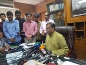 আসামীর মাথায় ‘আইএস’র টুপি, যা বললেন তথ্যমন্ত্রী