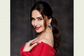 নেটফ্লিক্স সিরিজে মাধুরী
