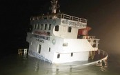 কীর্তনখোলায় লঞ্চের সঙ্গে কার্গোর সংঘর্ষ
