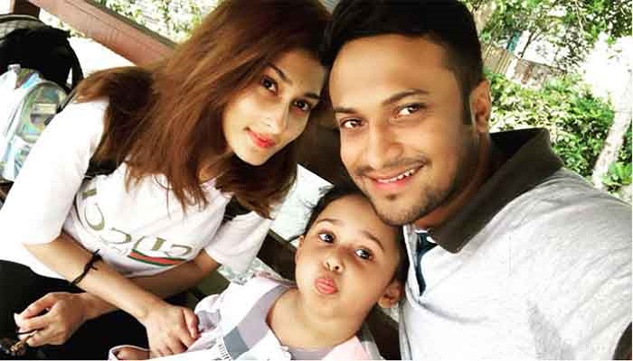 সপরিবারে আরব আমিরাতে সাকিব আল হাসান