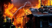 রাজধানীর কালশী বস্তিতে আগুন, পুড়ে গেছে ২ শতাধিক ঘর

