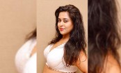 জ্যোতিকা জ্যোতির বিতর্কিত ছবি নিয়ে তোলপাড়
