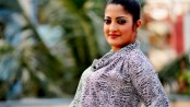 বইমেলায় হঠাৎ হোমায়রা হিমু
