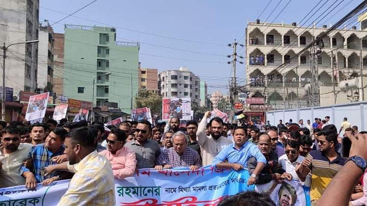 বিএনপির মিছিলে পুলিশের লাঠিপেটা, রিজভীসহ আহত ১০
