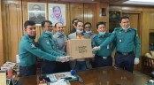 ট্রাফিক পুলিশকে ২৫ হাজার মাস্ক দিল বসুন্ধরা