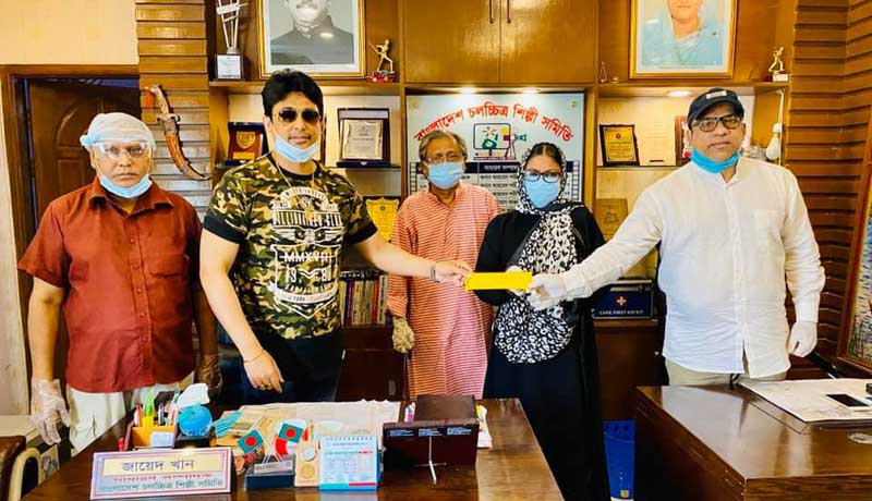 চলচ্চিত্রশিল্পীদের পাশে দাঁড়ালেন কনচাঁপা
