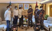 এবার বিজিবিকে মাস্ক ও পিপিই দিল বসুন্ধরা

