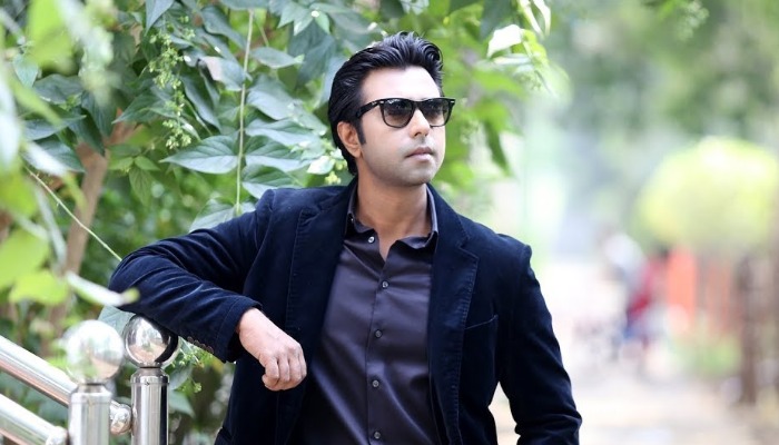 অবশেষে ফিরছেন অপূর্ব
