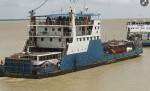 পাটুরিয়া-দৌলতদিয়ায় ১৩ ঘণ্টা পর চালু হলো ফেরি
