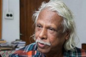 ভ্যাক্সিন নিয়ে বড় প্রতারণার শিকার হয়েছে বাংলাদেশ: ডা. জাফরুল্লাহ
