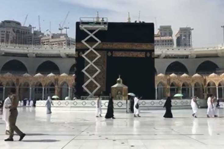 ওমরাহ পালনে করোনা টিকা নিতে হবে
