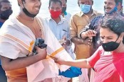 সমুদ্রে ডুবতে থাকা চার জেলেকে ড্রোনের সাহায্যে বাঁচালেন শিক্ষার্থী
