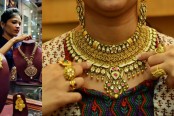 ভারতে টানা ২ দিন স্বর্ণের বাজারে দরপতন
