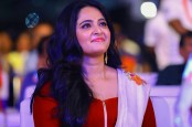 মহেশের জন্য নিজেকে বদলাবেন আনুশকা
