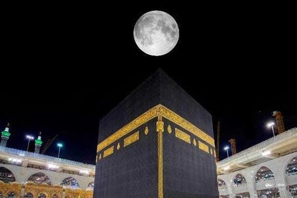 কাবা শরীফ ও চাঁদের বিরল দৃশ্য দেখা যাবে কাল
