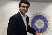 বুকে ব্যথা নিয়ে আবারও হাসপাতালে সৌরভ

