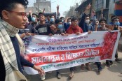এবার অটোপাসের দাবিতে রাস্তায় এসএসসি ২০২১ এর পরীক্ষার্থীরা
