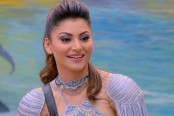 প্রথম দেখায় প্রেমে পড়া নিয়ে যা বললেন উর্বশী
