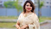 অন্যের পরকীয়া নিয়ে না ভেবে নিজের চরকায় তেল দেন: আঁখি আলমগীর