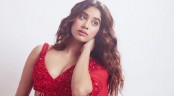 গাড়িতে পোশাক পরিবর্তন করে আলোচনায় জাহ্নবী