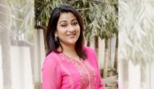 অভিনয়েই বেশি স্বাচ্ছন্দ্যবোধ করি: দীপা খন্দকার
