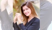নিজের গল্পে নিজেই নায়িকা
