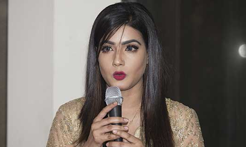 যে কারণে শ্বশুরবাড়ির লোকজনের কাছে ক্ষমা চাইলেন মাহি
