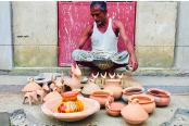 ভালো নেই সুনামগঞ্জের পালপাড়ার মৃৎশিল্পীরা