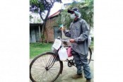 জীবানুনাশকের ফেরিওয়ালা আকাশ