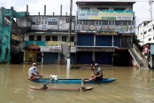 শ্রীলঙ্কায় ব্যাপক বৃষ্টিপাত; বন্যা ও ভূমিধসে ১৭ জনের মৃত্যু