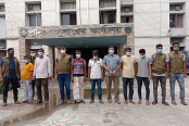 সিরাজগঞ্জ পাসপোর্ট অফিস থেকে দালাল চক্রের ৭ সদস্য আটক