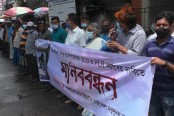 ঝিনাইদহ সদর হাসপাতালে আইসিইউ ও পিসিআর ল্যাবের দাবিতে মানববন্ধন