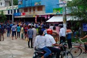 স্ত্রী-সন্তান ও এক যুবককে গুলি করে হত্যা, এএসআই আটক