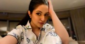 অচেতন পরীমণিকে কোলে নিয়ে বের হন জিমি (ভিডিও)